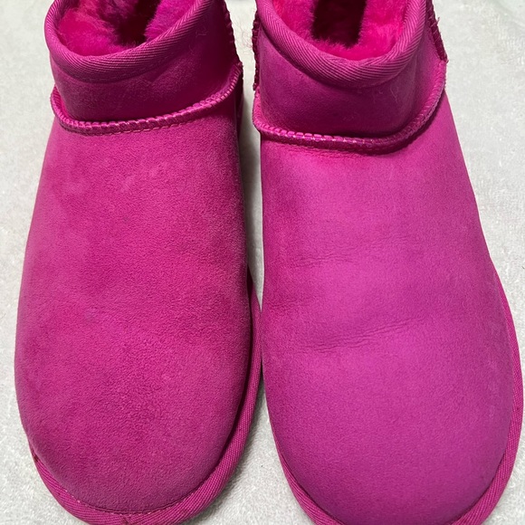 UGG Shoes - UGG size 10 W/Classic Ultra Mini Pink fuchsia